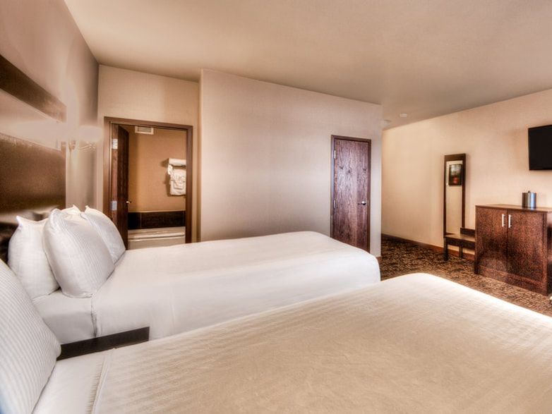 Podollan Inn Grande Prairie, Queen Executive Room, Luxury Travel, Business Travel